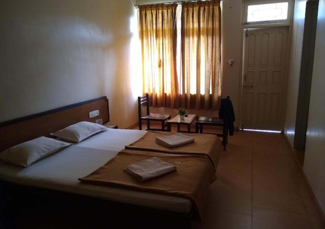 Hotel Durvankur 甘帕普拉 外观 照片