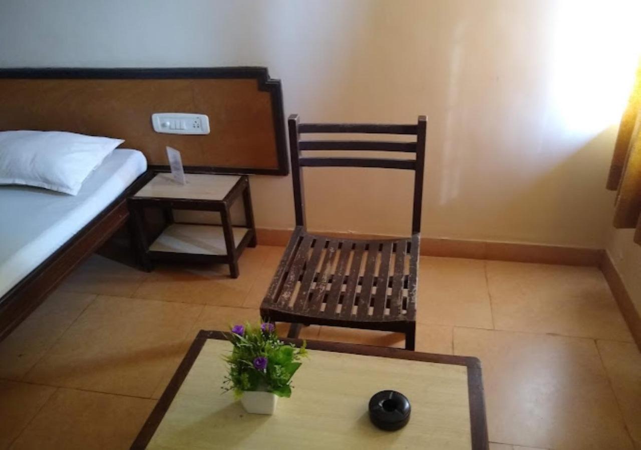 Hotel Durvankur 甘帕普拉 外观 照片