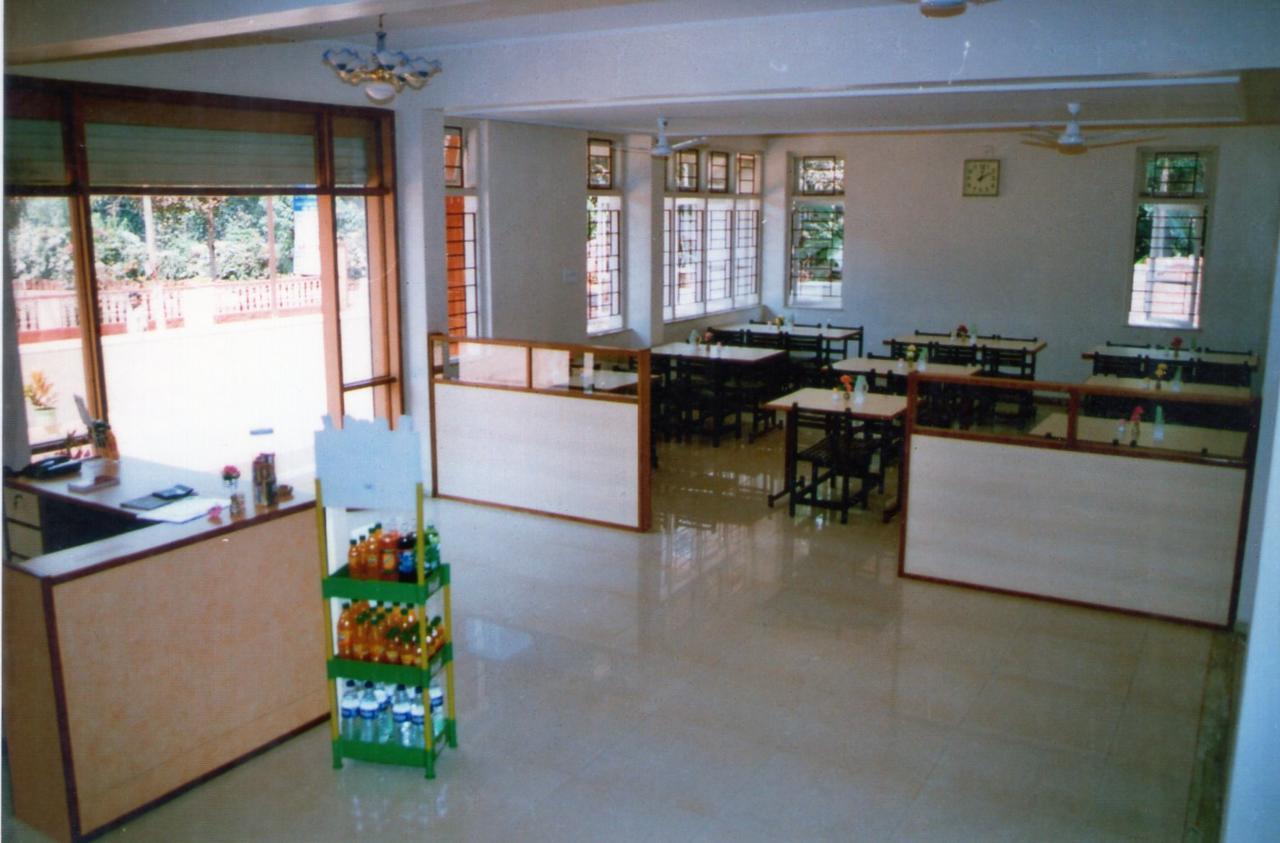 Hotel Durvankur 甘帕普拉 外观 照片