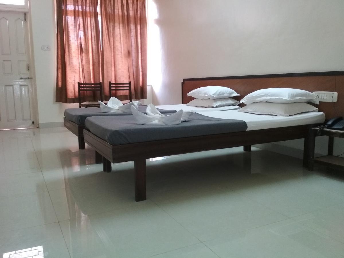 Hotel Durvankur 甘帕普拉 外观 照片